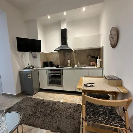 Pink Hub No 2stay In The Heart Of *